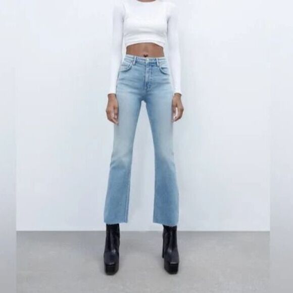 Zara Light Blue Flare Jeans - Picture 1 of 8